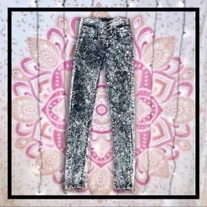 V.I.P.  High Waisted Acid Wash Skinny Jeans EUC